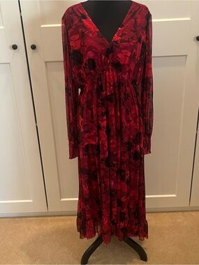 Taylor Dresses Gorgeous Red/Black Floral V-Neck Tiered Midi Dress NWOT Size 16